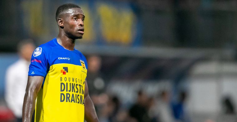 Bangura vertelt over ervaringen in Eredivisie en KKD: 'Dat is het grote verschil'