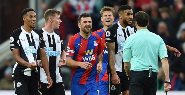 Newcastle blijft ook na trainerswissel sukkelen: VAR behoedt Magpies voor verlies