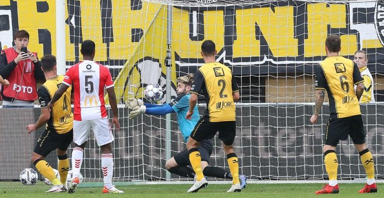 Ongelukkige hoofdrol Marzo: Emmen wint bij Roda en blijft in het spoor van KKD-top