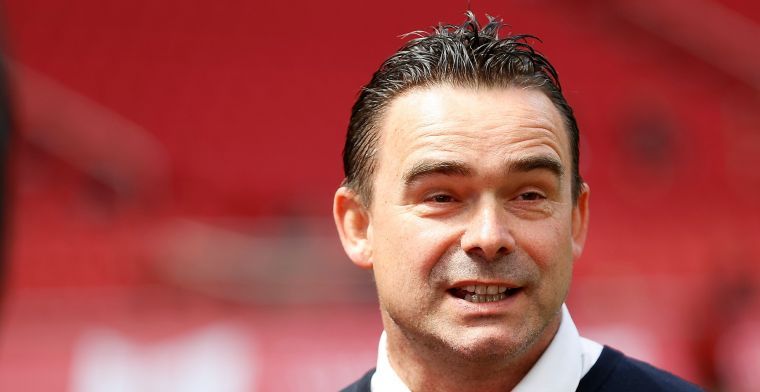 Engelse boulevardkrant: Overmars wil Ten Hag meenemen naar Newcastle